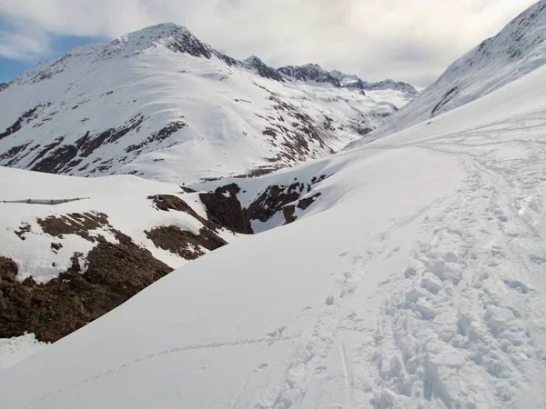 Otztal alps güzel skitouring bahar sezonu — Stok fotoğraf