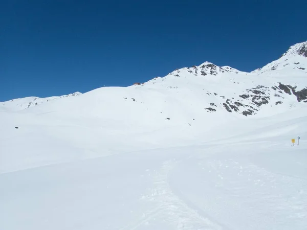 오츠탈 알프스의 아름다운 스키투어링 봄 시즌 — 스톡 사진