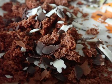 dekoratif siyah beyaz çikolata şeker