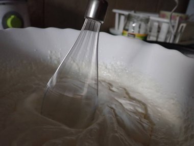 bir pasta ev yapımı hazırlık