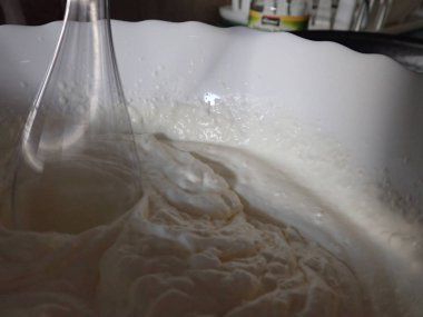 bir pasta ev yapımı hazırlık