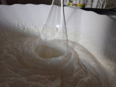 bir pasta ev yapımı hazırlık