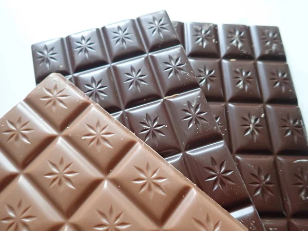 Veel bruine zoete chocolade — Stockfoto