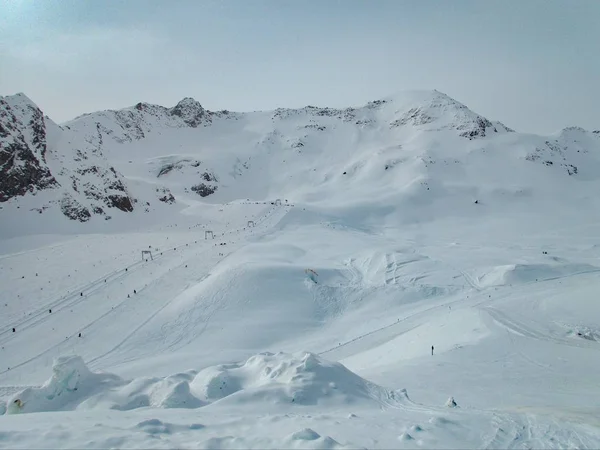 Inverno temporada escalada weisseespitze em kaunertal gletcher — Fotografia de Stock