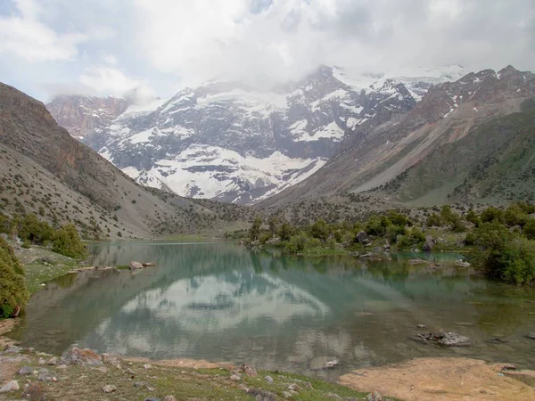 Beautiful hiking in fann mountains nature in tajikistan — Stock Photo, Image