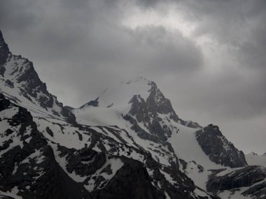 tacikistan fann dağlar doğa güzel yürüyüş