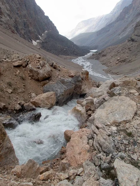 Schöne wandern in fann berge natur in tadschikistan — Stockfoto