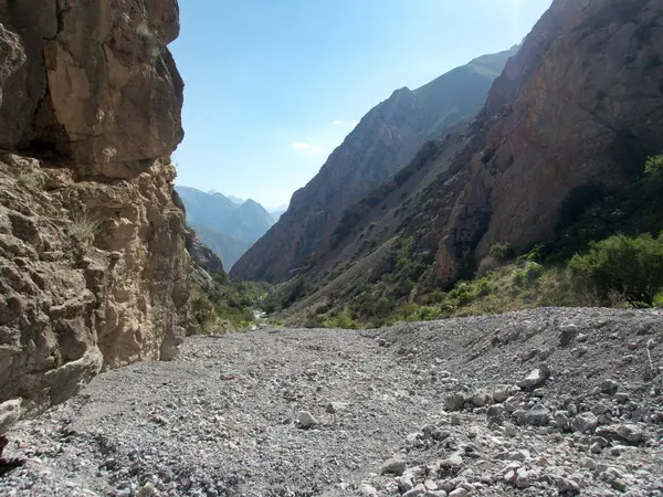 Belle escursioni in montagna fann natura in tajikistan — Foto Stock