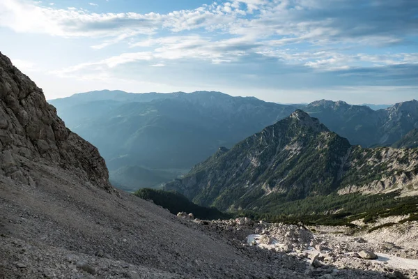 Bela paisagem montanhosa de totes gebirge montanhas ao redor hinterstoder — Fotografia de Stock