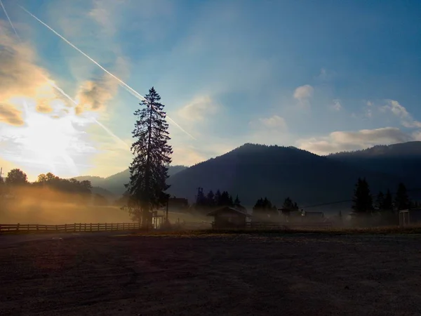 autumn hiking and mountaineeting in brandenburger alpen in austria