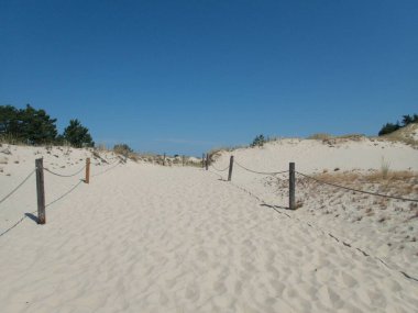 Kuzey Kutbu ve Baltık Sahili 'ndeki ünlü güzel Slowinsky Parkı narodowy kum tepesi