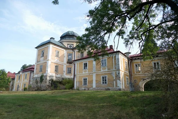 Εγκαταλελειμμένο Schloss Diana Κοντά Στα Τσεχικά Δυτικά Σύνορα — Φωτογραφία Αρχείου
