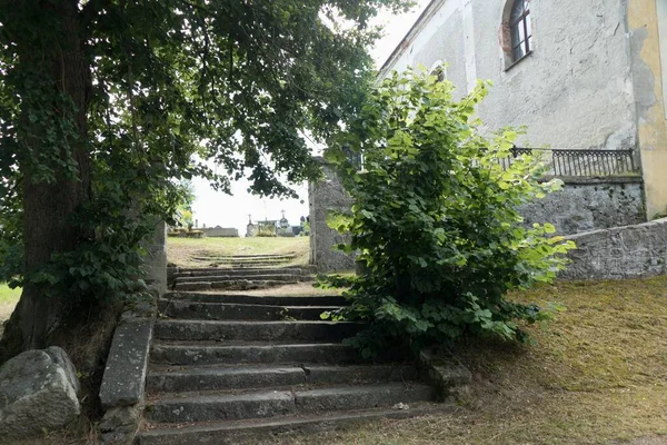 Ein Altes Gebäude Einer Historischen Kirche — Stockfoto