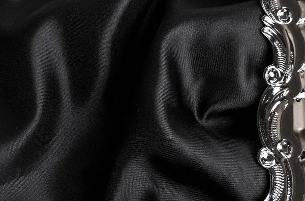 Luxe Zwarte Golvende Zijde Textuur Met Zilveren Frame Achtergrond Rechtenvrije Stockafbeeldingen
