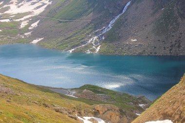 Dağda bir dağ Gölü