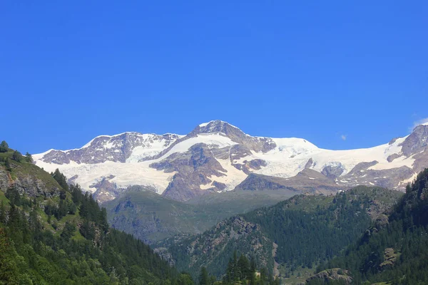 Gama montanhosa de Monte Rosa — Fotografia de Stock