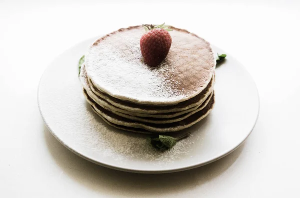 Pancakes Powdered Sugar Strawberry Mint Stock Photo — Stock Photo, Image