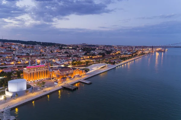 Luchtfoto Van Het Centrum Van Lissabon April Brug Achtergrond Schemering — Stockfoto