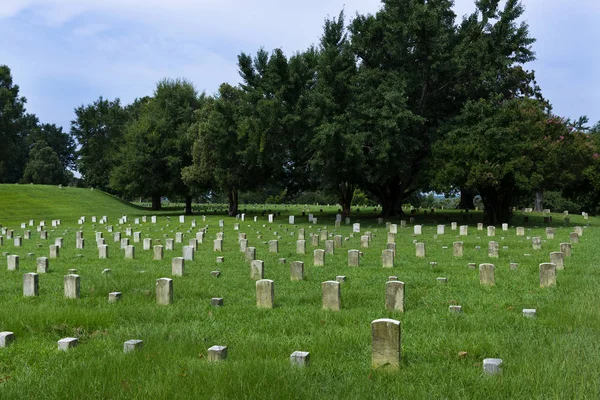 Vicksburg Usa Czerwca 2014 Nagrobki Nieznanych Żołnierzy Cmentarzu Narodowym Vicksburg — Zdjęcie stockowe