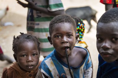 Orango Adası, Gine-Bissau 3 Şubat 2018: Çocukların Orango Adası Eticoga Köyü, Grup.
