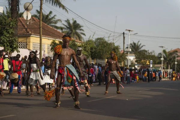 Bissau República Guinea Bissau Febrero 2018 Grupo Hombres Mujeres Que — Foto de Stock