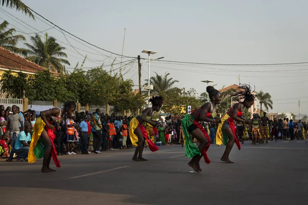 Bissau Republika Guinea Bissau Února 2018 Skupina Dívek Během Slavnosti — Stock fotografie