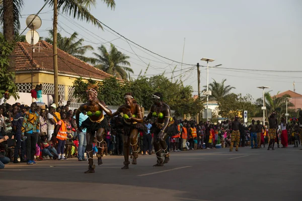 Bissau Republika Gwinei Bissau Lutego 2018 Grupa Dziewcząt Podczas Obchodów — Zdjęcie stockowe