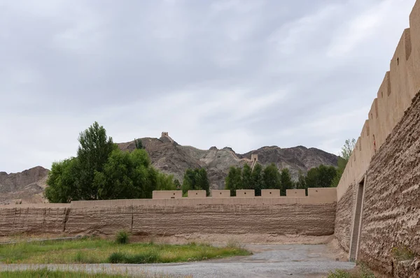 Weergave Van Jiayu Pass Gansu Provincie China Met Bergen Achtergrond — Stockfoto