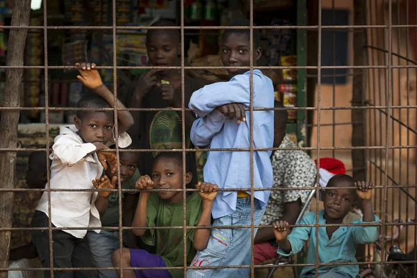 Bissau República Guiné Bissau Fevereiro 2018 Retrato Grupo Crianças Bairro — Fotografia de Stock