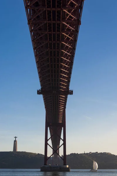 Kilátás Április Híd Ponte Abril Tajni Folyó Város Lisszabon Portugália — Stock Fotó