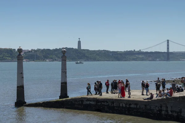 Lissabon Portugal Mei 2019 Toerist Cais Das Colunas Aan Rivier — Stockfoto