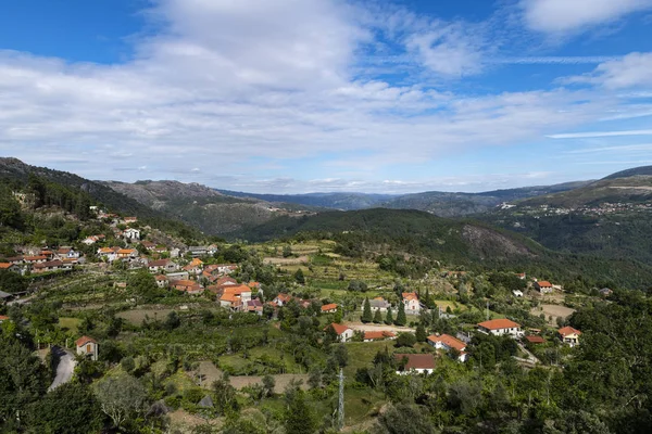 Vista Aldeia Tradicional Ermida Parque Nacional Peneda Geres Portugal Europa — Fotografia de Stock