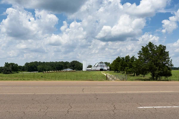 Somerville Tennessee Junio 2014 Vista Granja Woodburn Cerca Ciudad Somerville — Foto de Stock