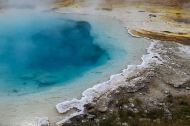 ABD 'nin batısındaki Yellowstone Ulusal Parkı' ndaki kaplıcanın detayları..