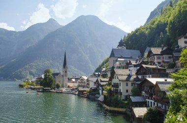 Ünlü Hallstatt köyü Avusturya Alpleri'nde, Avusturya.
