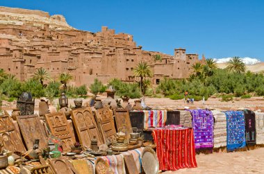 Sehir disi alanlar, farklı ürünler ile eski pazar