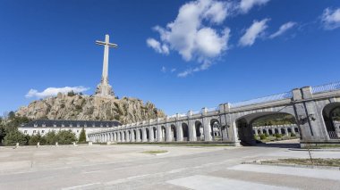 Falen Vadisi'nin kutsal haç Manastırı
