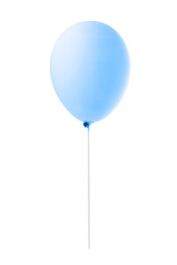 Mavi uçan balon kırpma yolu ile beyaz arkaplanda izole