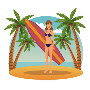 Sahilde güzel bir kadın