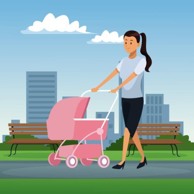 çocuk arabası ile genç anne