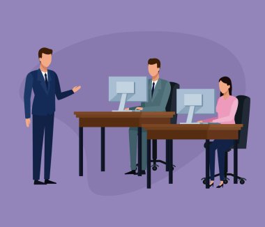 İş arkadaşları bir toplantıda iş tartışmak