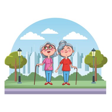 Yaşlı kadın Park sallayarak