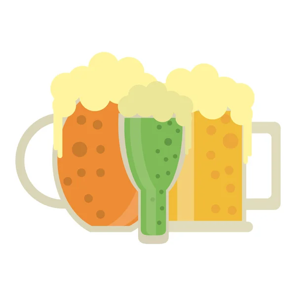 Пиво в чашках — стоковый вектор