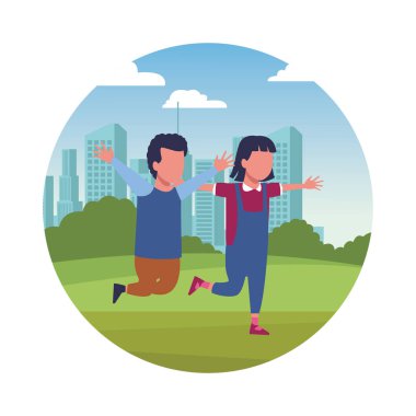 Çizgi film oynayan çocuklar