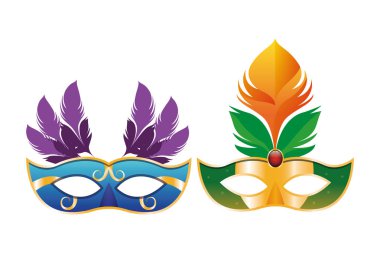 Tüyleriyle maske