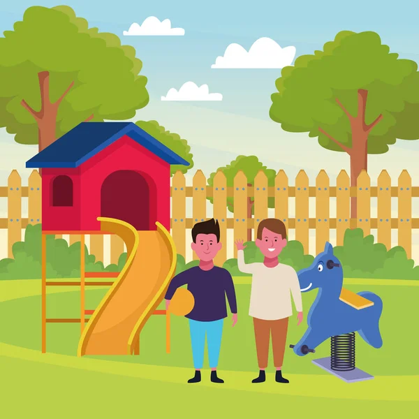 Çocuklar oynarken ve gülümseyen