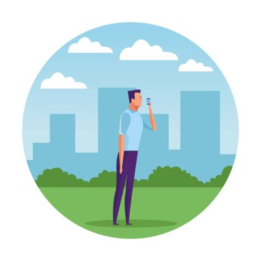 cep telefonu ile konuşan adam