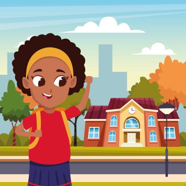 Mutlulukla okula dönüyorum.