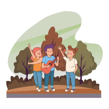 Gençler arkadaşlar gülümseyen ve eğlenmek