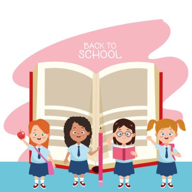 Üniformalı kızlar.